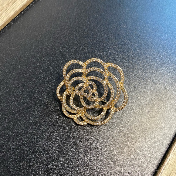 Jewelry - Camellia Flower Brooch Pin Gold Women Fashion Jewelry Gift Metal